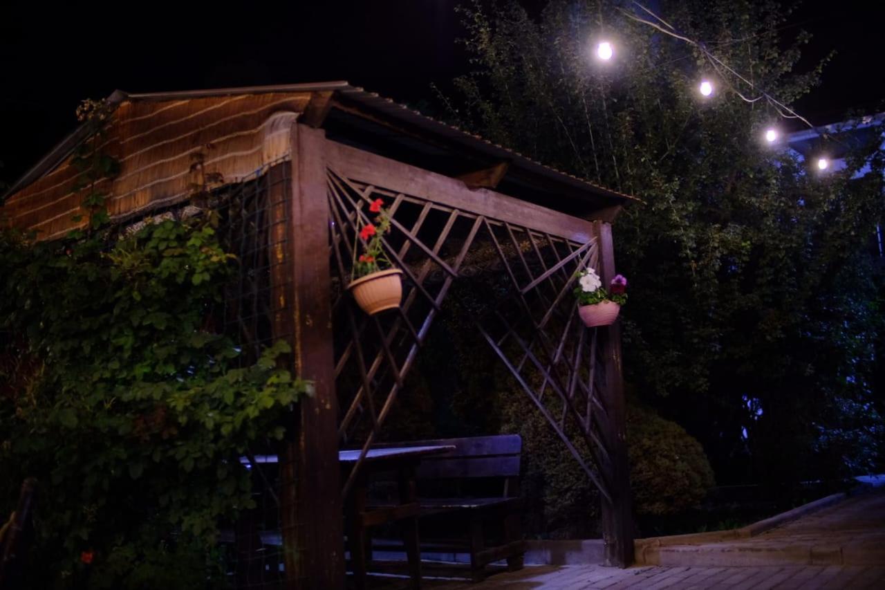 В Гостях На Иссык-Куле Hotel Cholpon-Ata Exterior photo